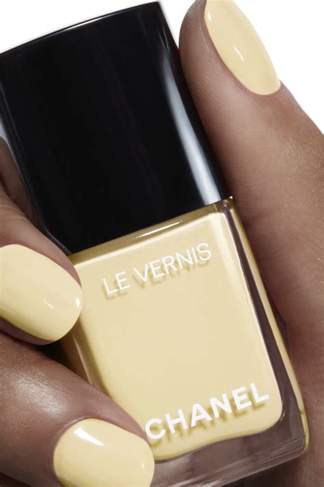 chanel le vernis 915 riviera|chanel le vernis nails.